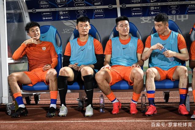 马宁领衔中国裁判组赴伊朗 将执法亚冠利雅得新月比赛
